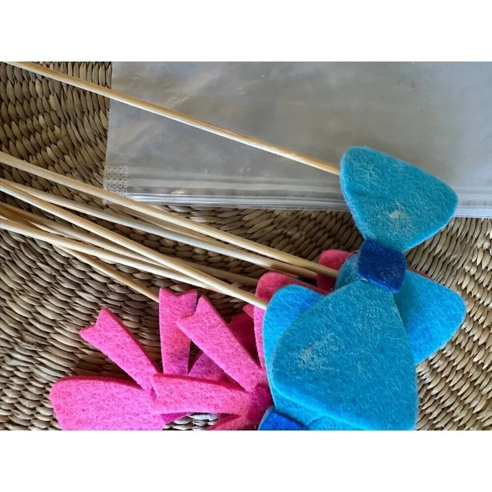 Felt Bow Photo Booth Props – Pink & Blue (10-Pack)